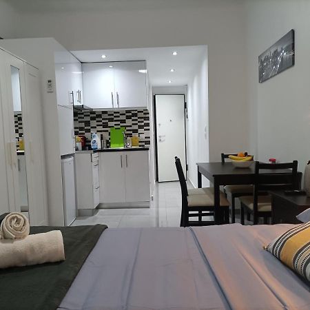 Apartamento City Adventures Atenas Exterior foto