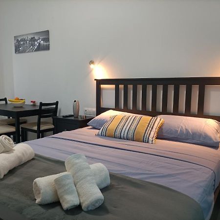 Apartamento City Adventures Atenas Exterior foto