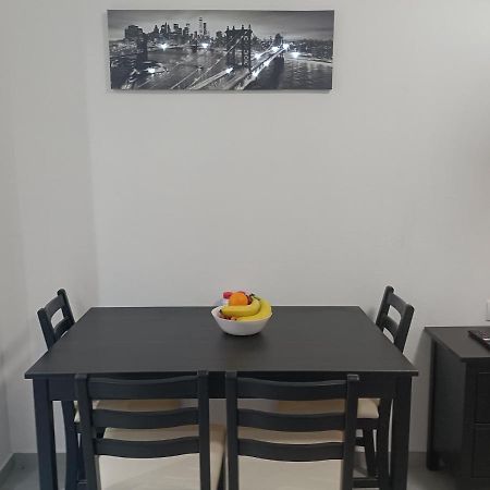 Apartamento City Adventures Atenas Exterior foto