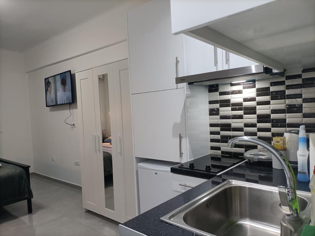 Apartamento City Adventures Atenas Exterior foto