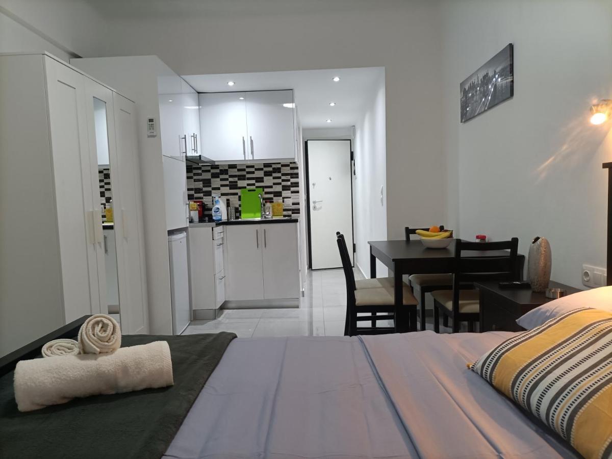 Apartamento City Adventures Atenas Exterior foto